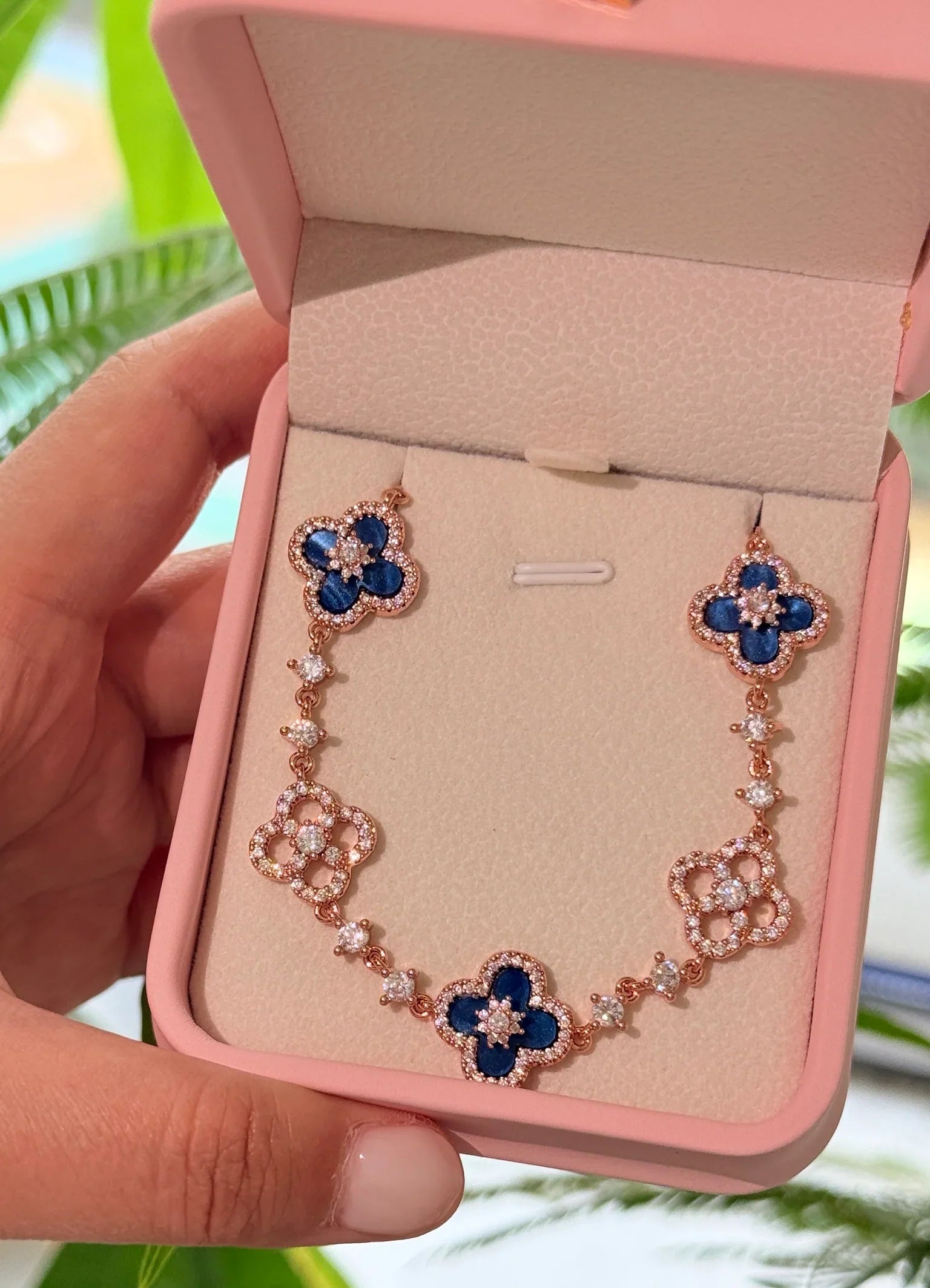 Sakura Cleef Bracelet